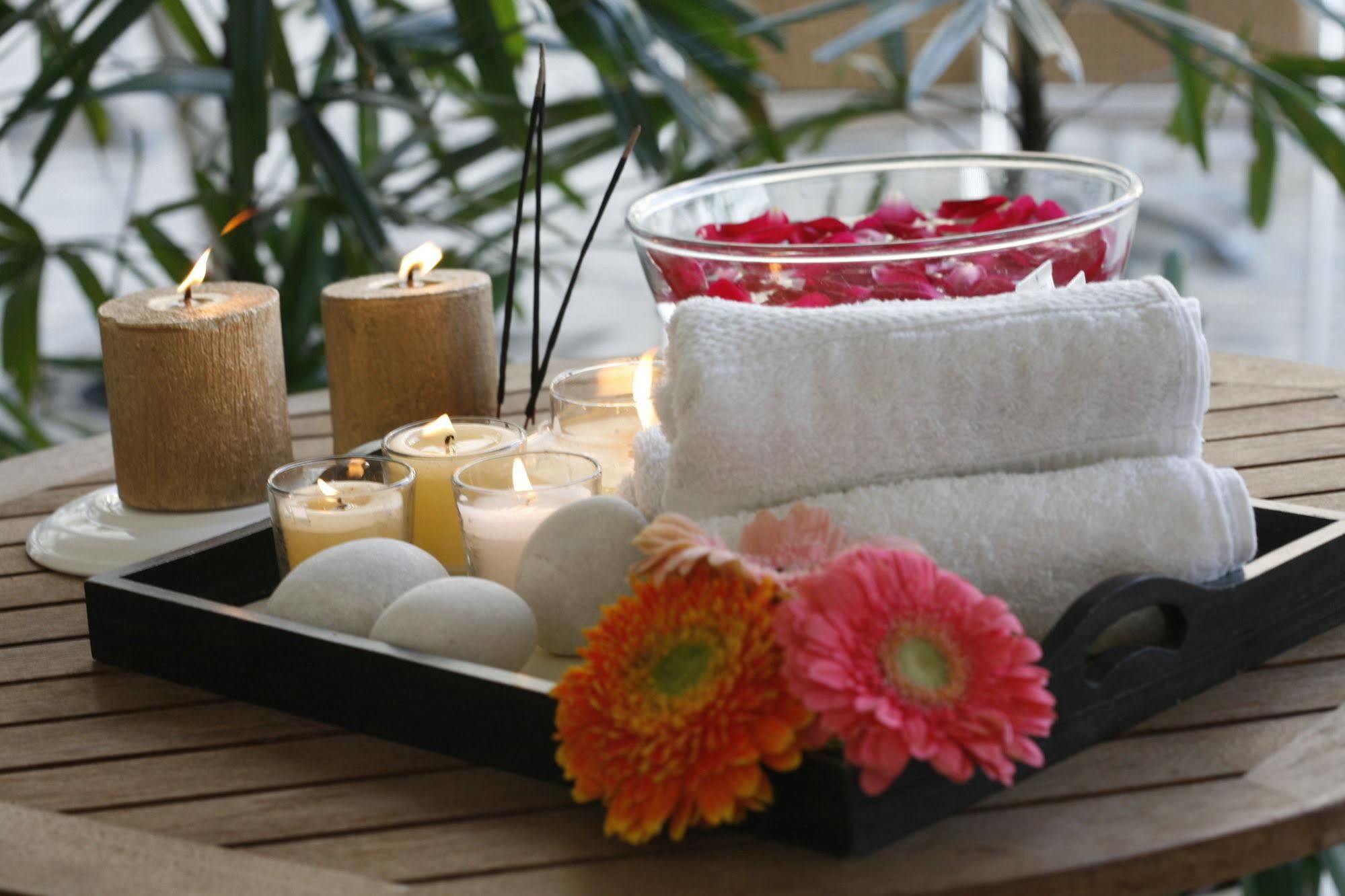 Treehouse Hotel Club & Spa Dhāruhera Eksteriør bilde